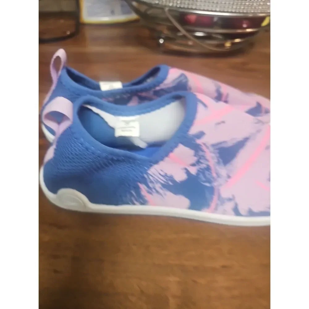 Speedo Junior M Water Shoes, Worn Once‎